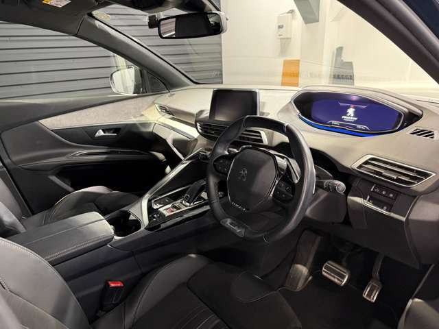5008GT ブルーHDi ディーゼル