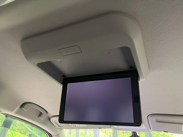 セレナ1.2 e-POWER ハイウェイスターV