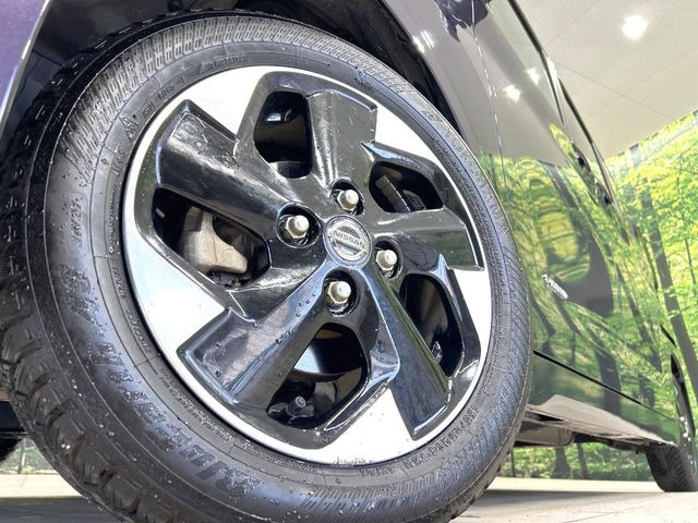 �y����14�C���`�A���~�z�C�[���z�O�ςɃ}�b�`���������A���~�z�C�[���𑕒����Ă���܂��B�e��ЊO�A���~�z�C�[����A�X�^�b�h���X�^�C�����戵�����Ă���܂��B���񂲑��k����������