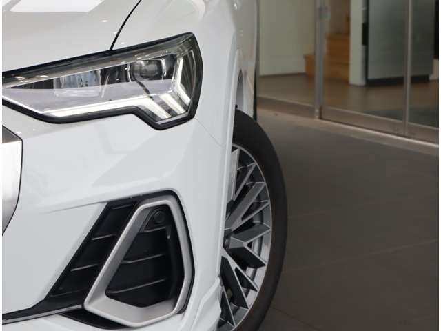 Q3