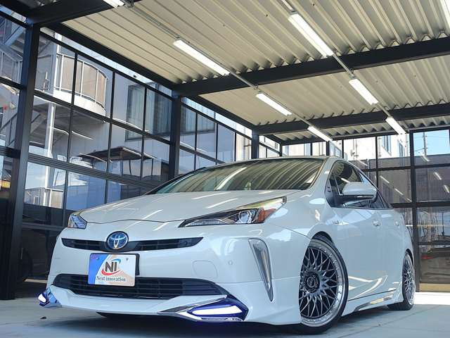 プリウス1.8 S