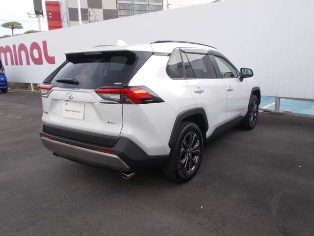 RAV42.5 ハイブリッド G E-Four 4WD