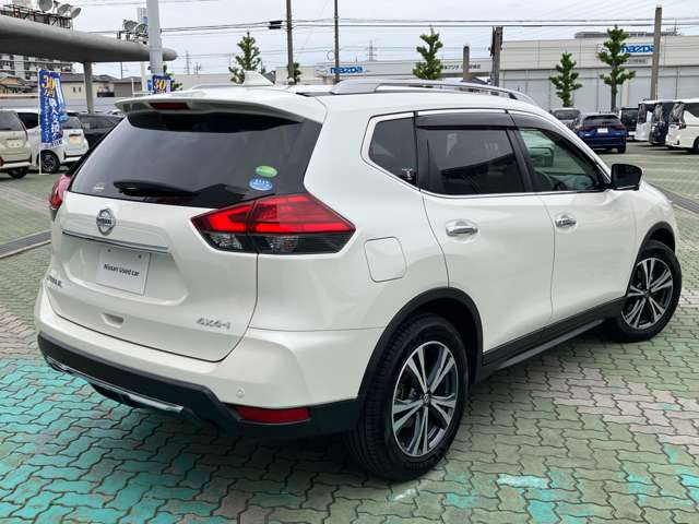 エクストレイル2.0 20Xi 4WD