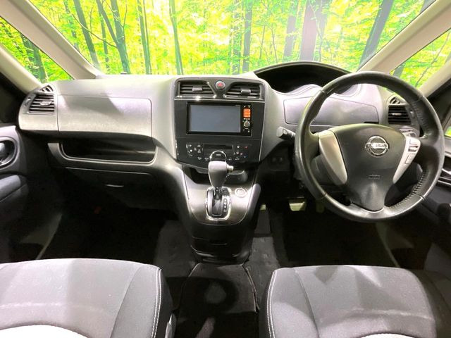 セレナ2.0 ライダー ブラックライン S-HYBRID