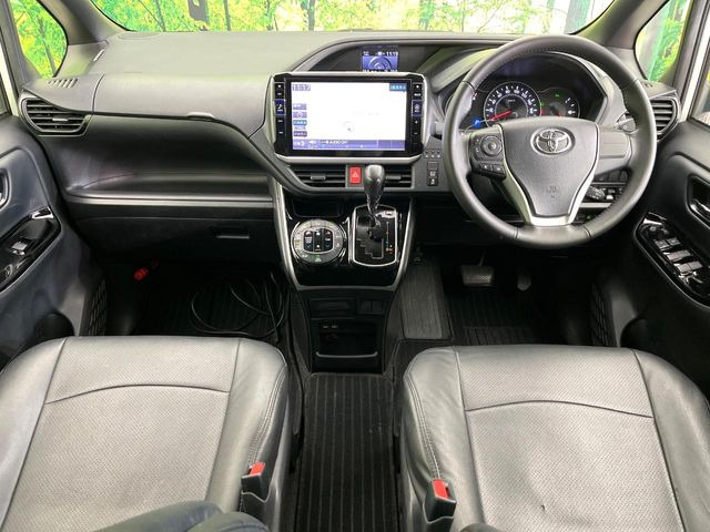ヴォクシー2.0 ZS 煌III