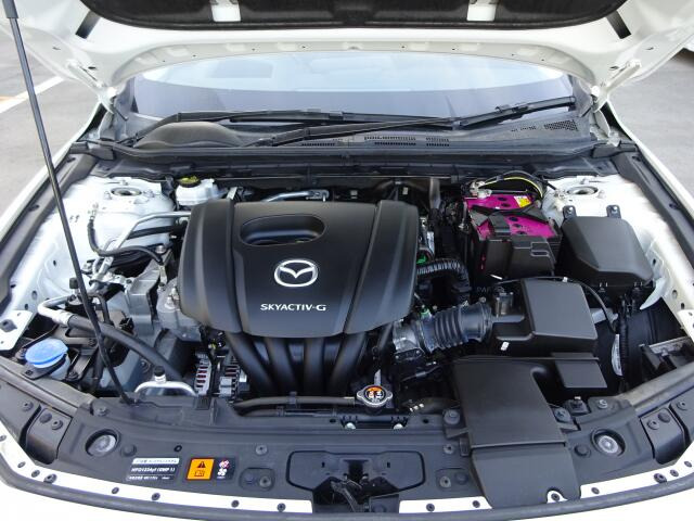 エンジンルームもきれいですよ。機関機構系も良好です。納車前に点検整備も行います。エンジンオイル・オイルフィルター等は交換致します。