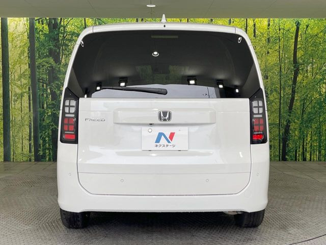 安心の最長10年・走行無制限保証(有償)をご用意。保証内容も充実はもちろん、無料点検&オイル交換や、年中無休の全国・24時間ロードサービスも付帯されておりますのでご安心下さい。