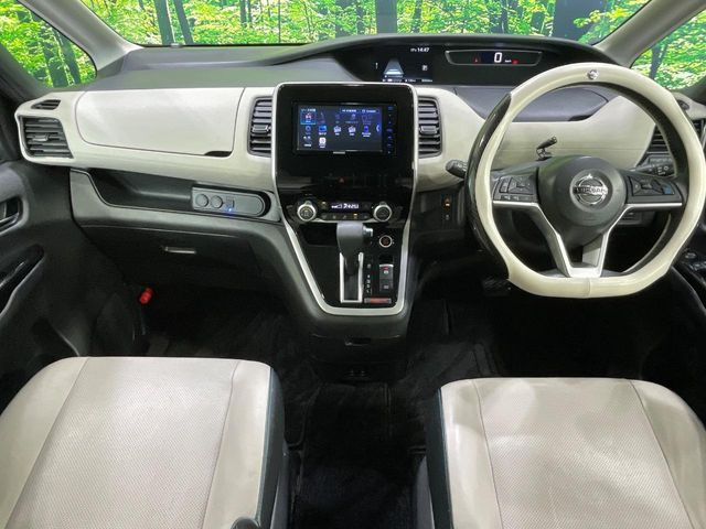 セレナ2.0 ライダー オーテック 30thアニバーサリー プロパイロット エディション