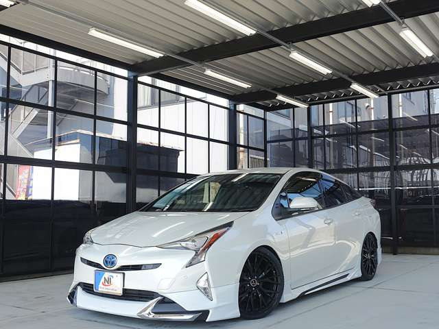 プリウス1.8 S セーフティ プラス