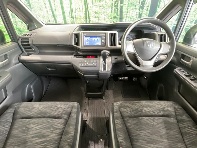 ステップワゴン2.0 G
