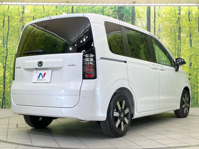 ☆全国のネクステージからお取り寄せが可能※!遠方の店舗に展示してあるクルマが気になる場合も、最寄りの店舗でご覧いただくことが可能です!是非私たちに要望をお聞かせください!※別途費用