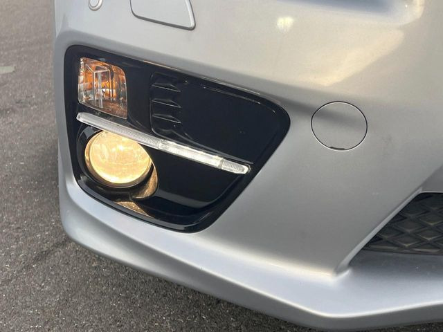 �yLED�A�N�Z�T���[���C�i�[�z