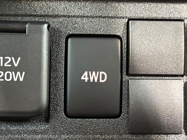 4WD�̂��Ԃł��̂ŁA�ᓹ�ł����S�ł���~��n�n��ɂ��Z�܂��̕��ȊO�ɂ��A�E�B���^�[�X�|�[�c����̕���~��n��֋A�Ȃ����@�������ɂ���������!