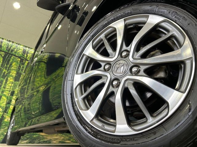 �y����14�C���`�A���~�z�C�[���z�O�ςɃ}�b�`���������A���~�z�C�[���𑕒����Ă���܂��B�e��ЊO�A���~�z�C�[����A�X�^�b�h���X�^�C�����戵�����Ă���܂��B���񂲑��k����������