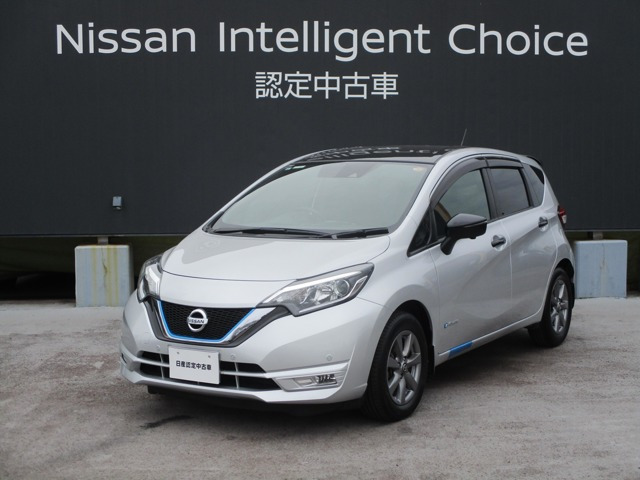 ノート1.2 e-POWER X ブラックアロー