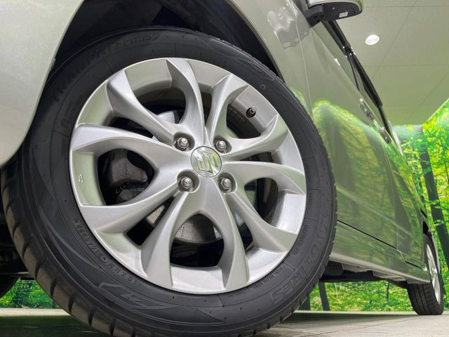 �y����15�C���`�A���~�z�C�[���z�O�ςɃ}�b�`���������A���~�z�C�[���𑕒����Ă���܂��B�e��ЊO�A���~�z�C�[����A�X�^�b�h���X�^�C�����戵�����Ă���܂��B���񂲑��k����������