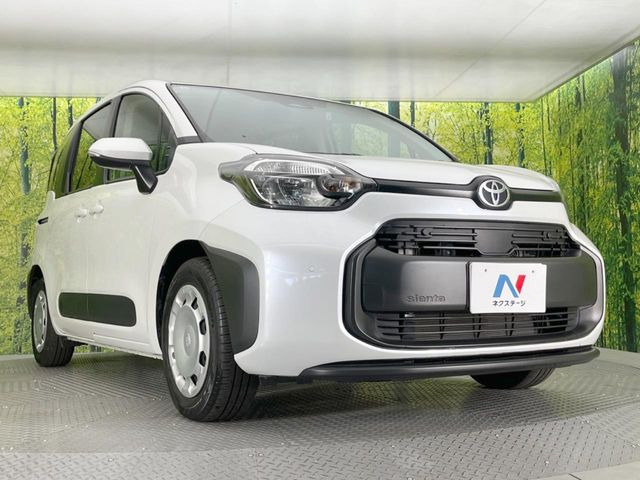 高透明度のガラス皮膜で撥水はもちろん、上質なツヤ・光沢を実現。紫外線や酸性雨から大切な愛車を保護し、色あせ・劣化を防止。「弾スプラッシュコート」、「弾プリミッサコート」からお選びいただけます。