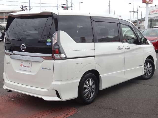 セレナ1.2 e-POWER ハイウェイスターV