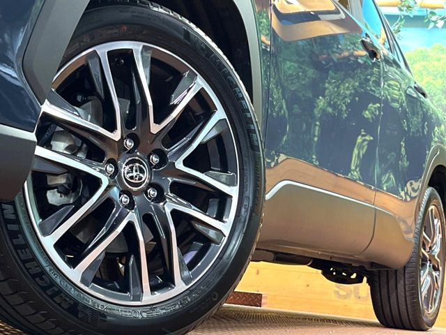 �y����18�C���`�A���~�z�C�[���z�O�ςɃ}�b�`���������A���~�z�C�[���𑕒����Ă���܂��B�e��ЊO�A���~�z�C�[����A�X�^�b�h���X�^�C�����戵�����Ă���܂��B���񂲑��k����������