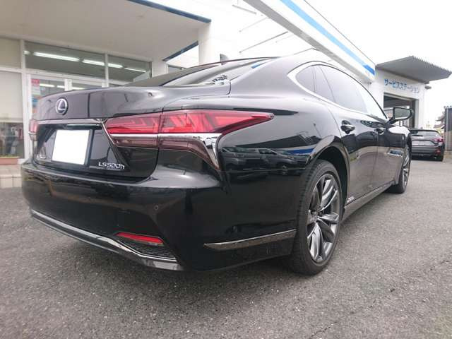 LS500h Fスポーツ