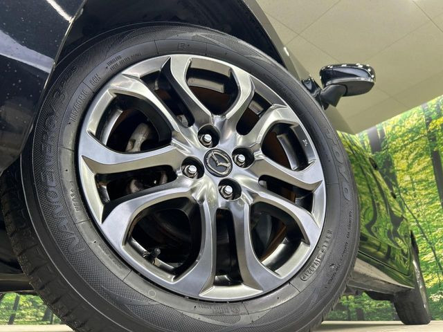 �y����16�C���`�A���~�z�C�[���z�O�ςɃ}�b�`���������A���~�z�C�[���𑕒����Ă���܂��B�e��ЊO�A���~�z�C�[����A�X�^�b�h���X�^�C�����戵�����Ă���܂��B���񂲑��k����������