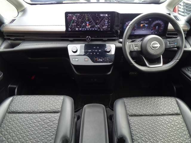 セレナ1.4 e-POWER ハイウェイスターV