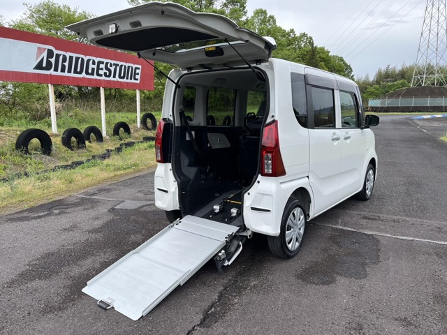 タントフレンドシップ スローパー L スマートアシスト非装着車