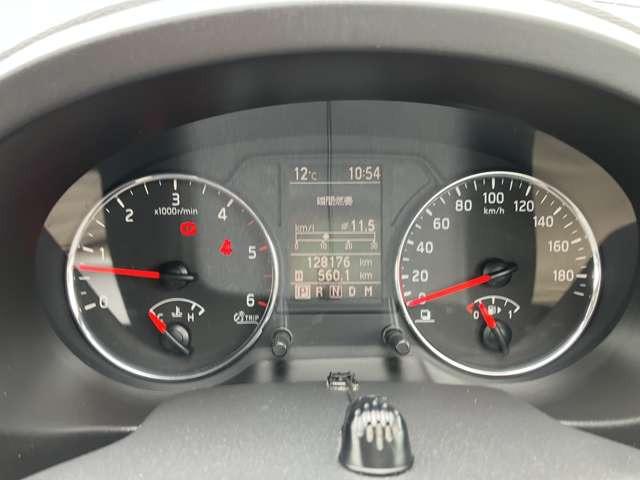 エクストレイル2.0 20GT ディーゼル 4WD