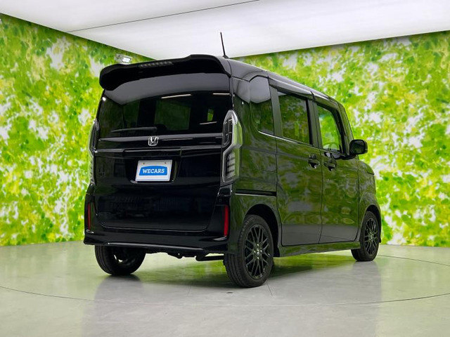 N-BOXカスタムL ターボ スタイルプラス ブラック 4WD