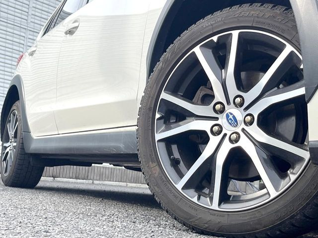 �y����17�C���`�A���~�z�C�[���z�O�ςɃ}�b�`���������A���~�z�C�[���𑕒����Ă���܂��B�e��ЊO�A���~�z�C�[����A�X�^�b�h���X�^�C�����戵�����Ă���܂��B���񂲑��k����������