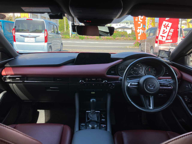 MAZDA3ファストバック2.0 X バーガンディ セレクション 4WD