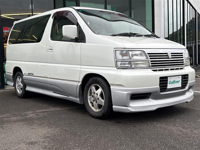 エルグランド3.0 ハイウェイスター ディーゼル 4WD