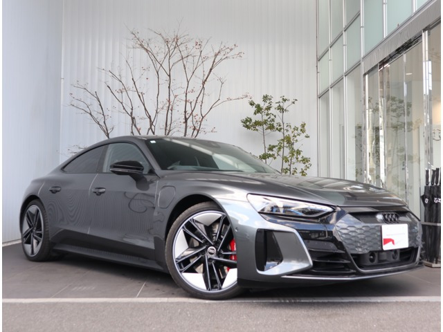 RS e-tron GT