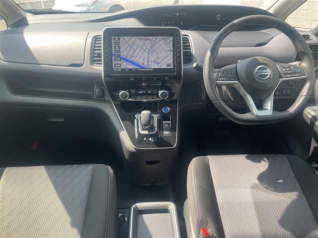 セレナ1.2 e-POWER ハイウェイスターV