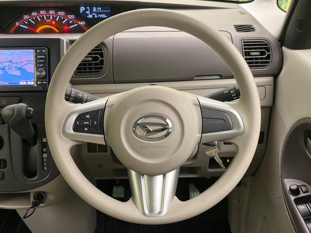 �y�X�e�A�����O�X�C�b�`�z�^�]���A�O������ڐ������炷���ƂȂ��A�I�[�f�B�I���̑��삪�\�ȕ֗��@�\!���S&���K�ȃh���C�u�����o���Ă���܂���