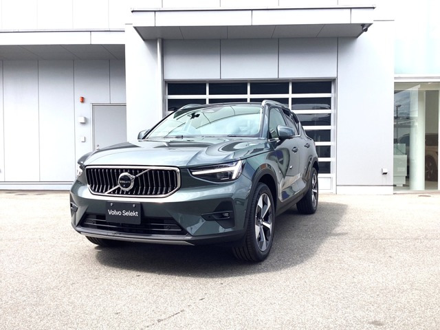 XC40ウルトラ B4 AWD 4WD