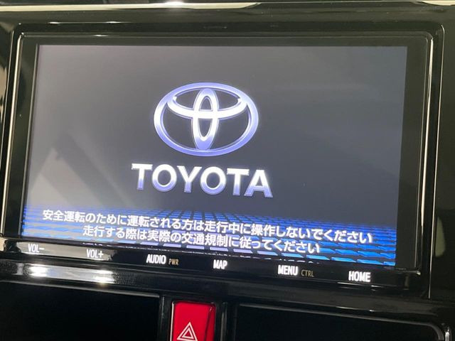 �y�����i�r�z�l�C�̏����i�r�𑕔����Ă���܂��B�i�r�̎g���₷���͂������A�I�[�f�B�I�@�\���[��!�L�����v�◷�s�͂������A�ʋ΂┃�����ȂǕ��i�̃h���C�u���y�����Ȃ�͂���