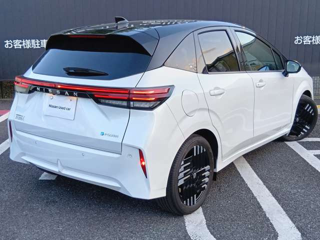 ノートオーラ1.2 G レザーエディション