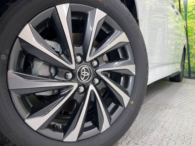 �y����17�C���`�A���~�z�C�[���z�O�ςɃ}�b�`���������A���~�z�C�[���𑕒����Ă���܂��B�e��ЊO�A���~�z�C�[����A�X�^�b�h���X�^�C�����戵�����Ă���܂��B���񂲑��k����������