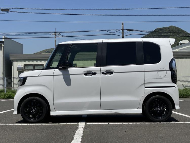 N-BOXカスタムL スタイルプラス ブラック