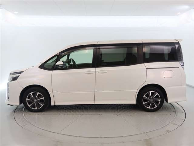 ヴォクシー2.0 ZS