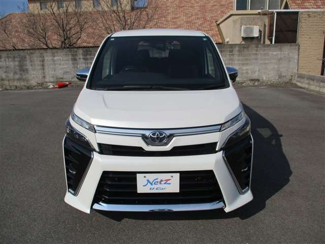 ヴォクシー2.0 ZS 煌III 4WD