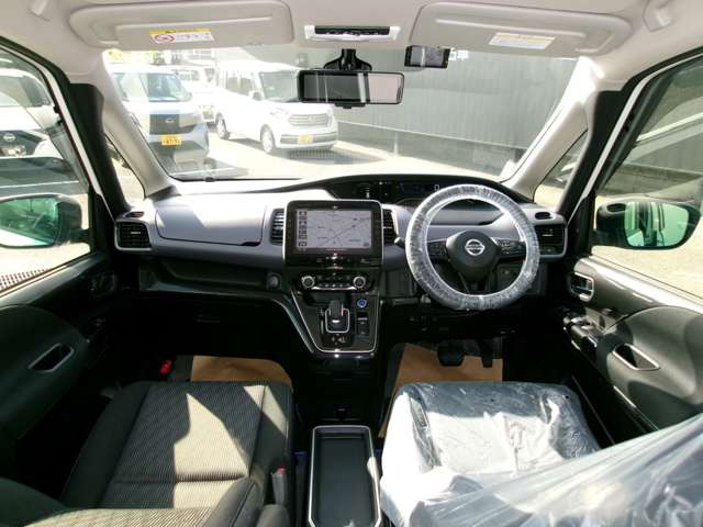 セレナ1.2 e-POWER ハイウェイスターV
