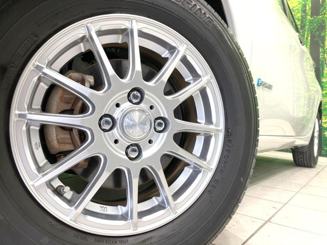�y14�C���`�A���~�z�C�[���z�O�ςɃ}�b�`�����A���~�z�C�[���𑕒����Ă���܂��B�e��A���~�z�C�[����A�X�^�b�h���X�^�C�����戵�����Ă���܂��B���񂲑��k����������