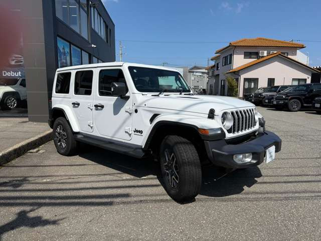 ラングラーアンリミテッド サハラ 4WD