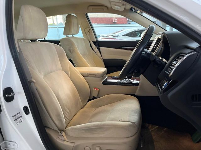 �^�]�Ȃ܂��ɂ͏\���ȃX�y�[�X������A�啿�ȕ��ł��������^�]���Ă�����������ł��B