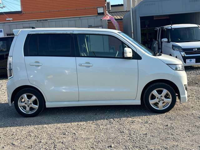 �����Ԃ̃����e�i���X���I�C�������A�^�C�������Ȃǂ̌y�����������Ă���܂�!�����Ȃǂ��C�y�ɂ����k��������! TEL:0138-83-5680
