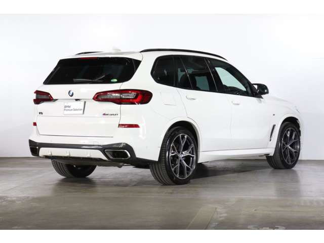 X5M50i 4WD