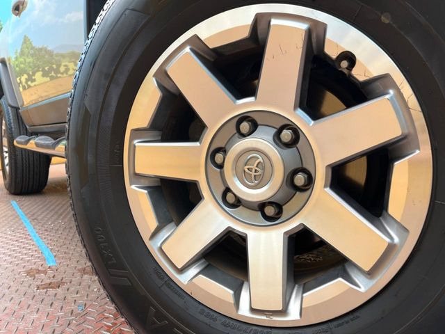 �y����17�C���`�A���~�z�C�[���z�O�ςɃ}�b�`���������A���~�z�C�[���𑕒����Ă���܂��B�e��ЊO�A���~�z�C�[����A�X�^�b�h���X�^�C�����戵�����Ă���܂��B���񂲑��k����������