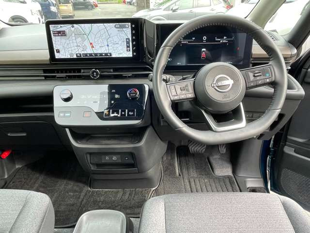 セレナ1.4 e-POWER ハイウェイスターV